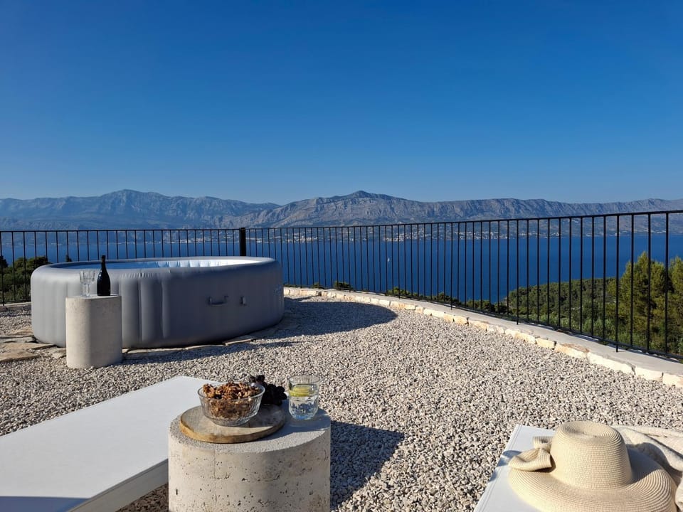Agroturizam Rotunda - Nature Escape Farm Stay in Split-Dalmatia County