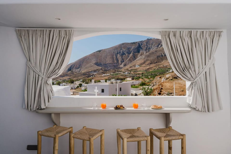 Natural landscape, Dining area, Mountain view