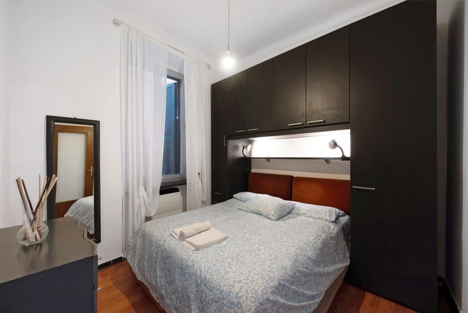 Property building, Living room, Bedroom