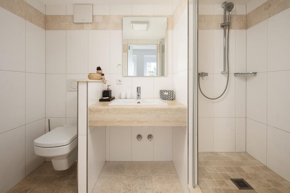 Shower, Toilet, Bathroom