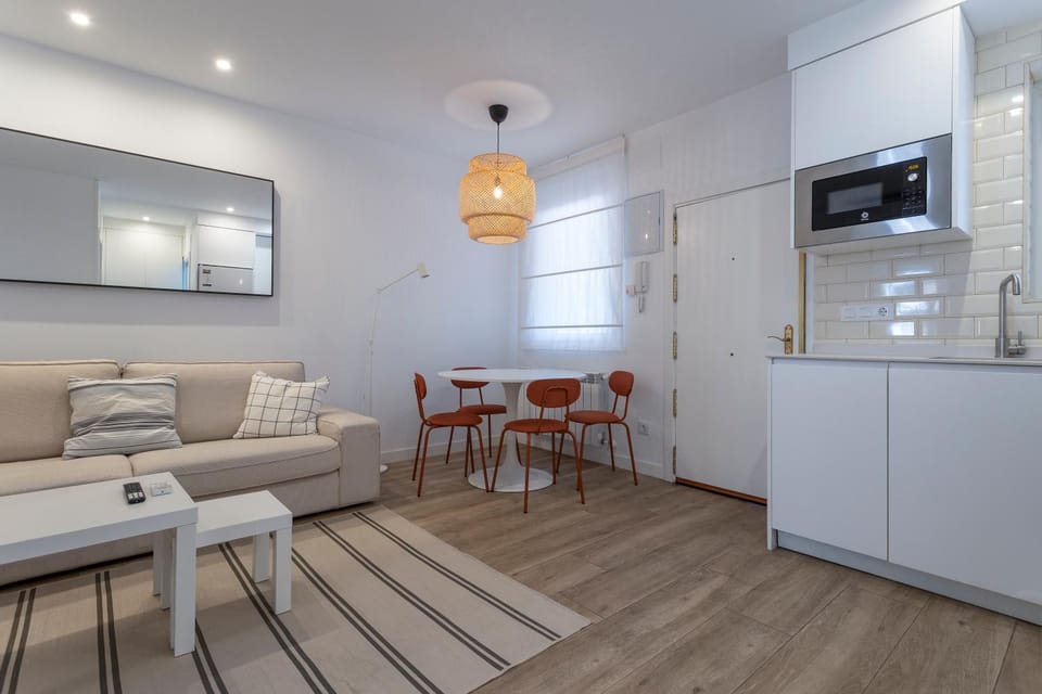Kitchen or kitchenette, Living room, Seating area
