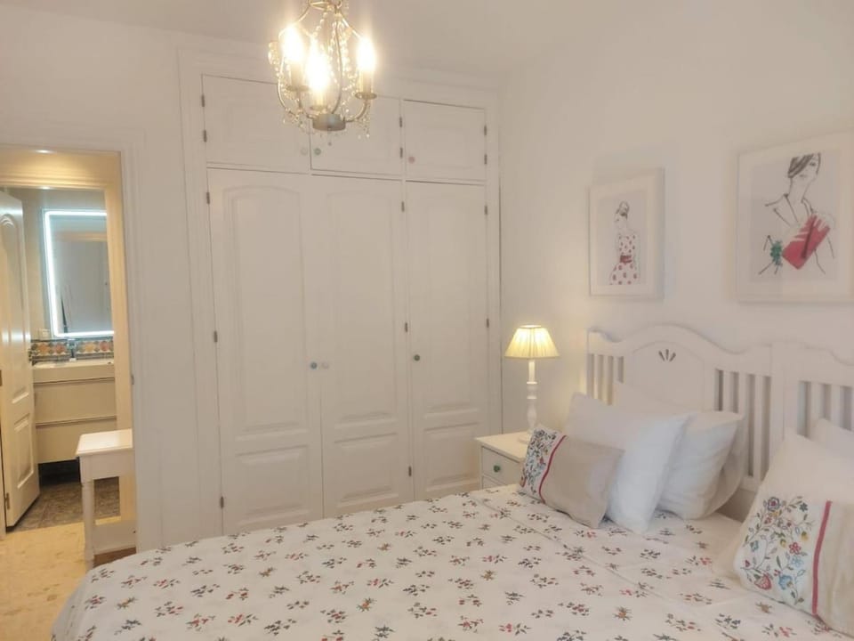 APARTAMENTO JUNTO AL MAR Con PARKING Apartment in La Herradura