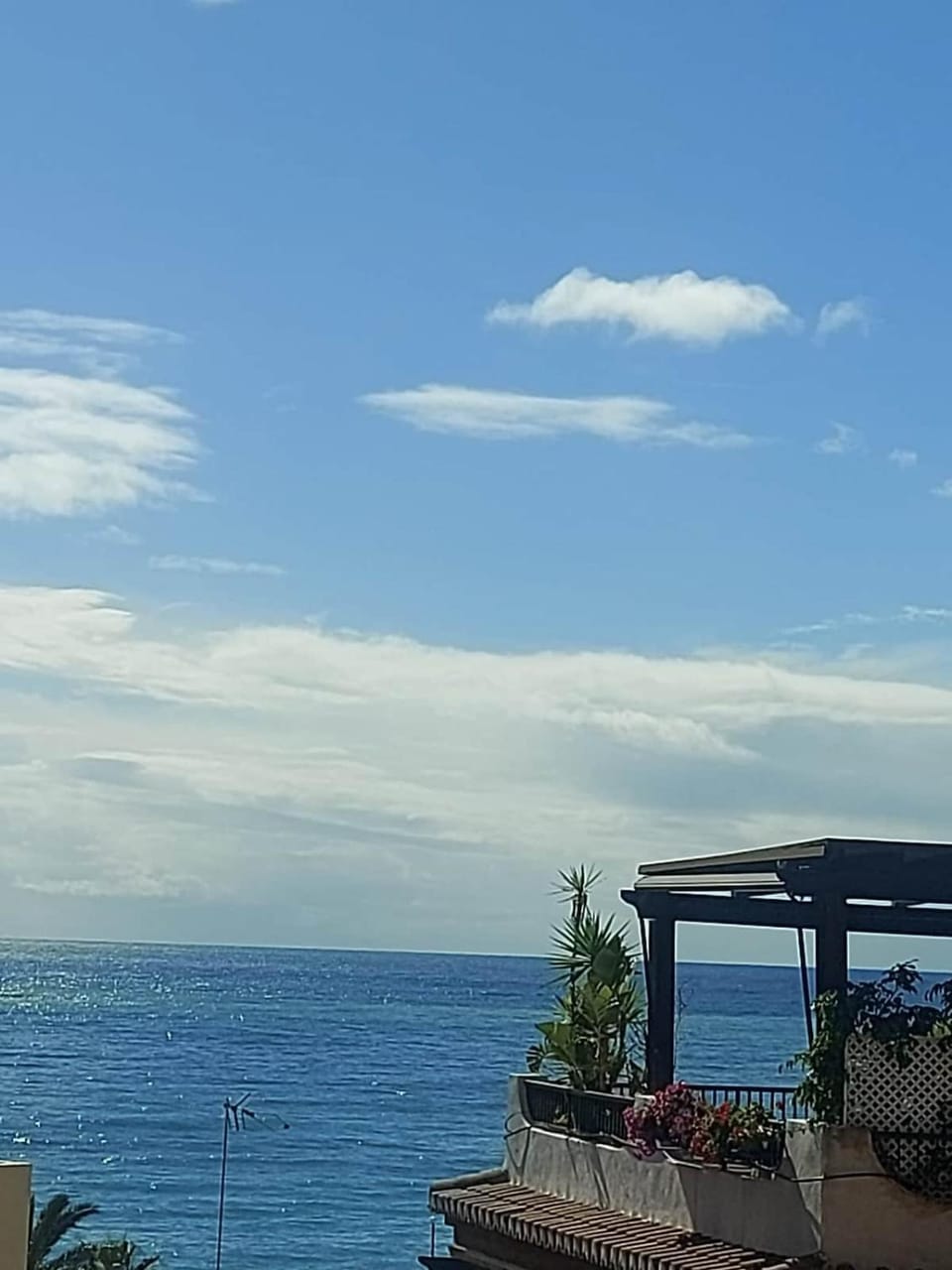 APARTAMENTO JUNTO AL MAR Con PARKING Apartment in La Herradura
