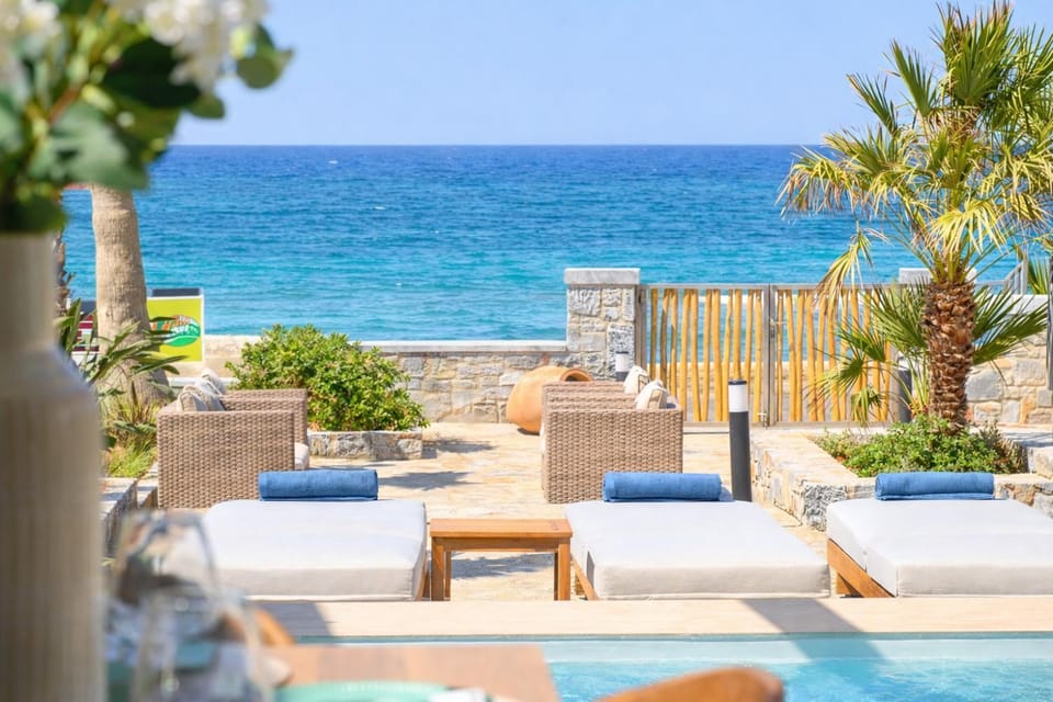 Sea view, sunbed