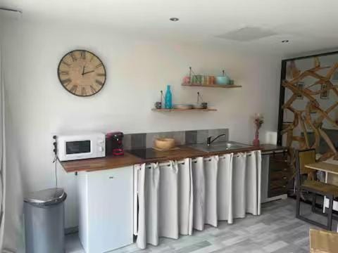 Studio Aytré Apartment in Nouvelle-Aquitaine