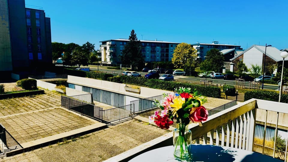 View (from property/room), Balcony/Terrace
