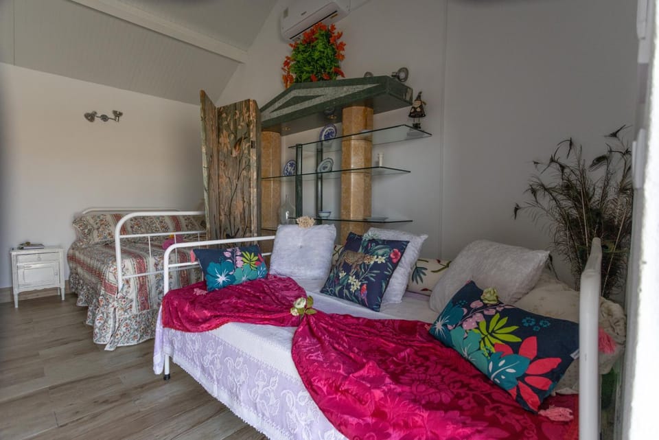 Courtyard T0 Studio Farmhouse Apartment in Extremadura, Spain