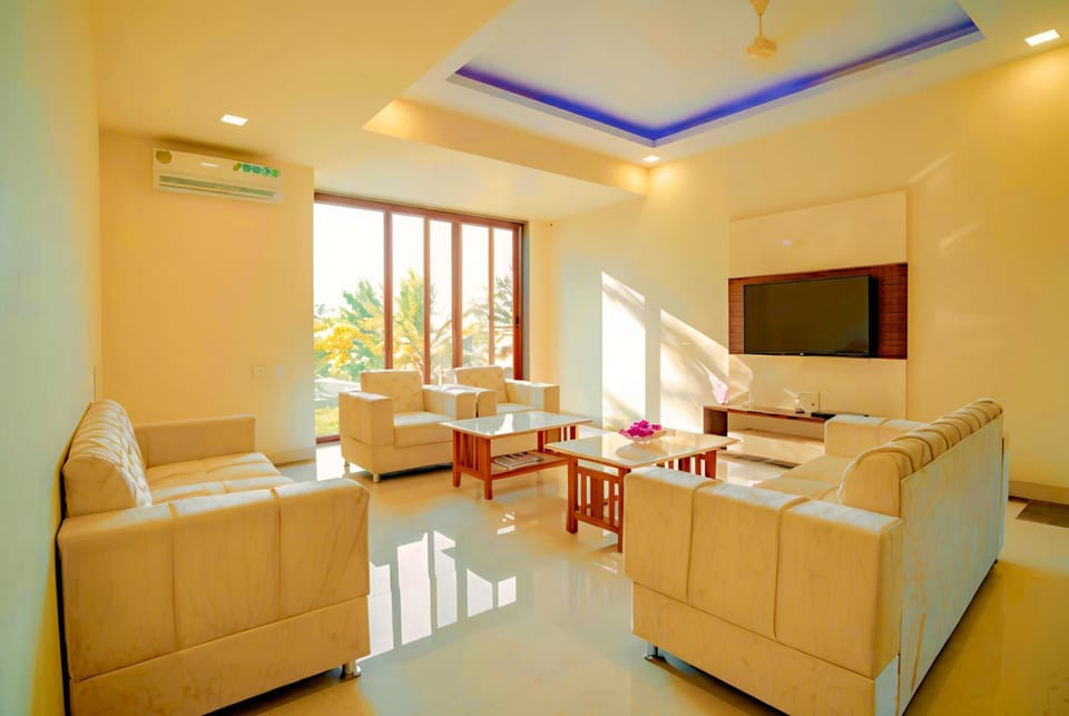 Luxury Seaside 8bhk Beach Villa Alibaug C-7OOO AND 28288I Villa in India