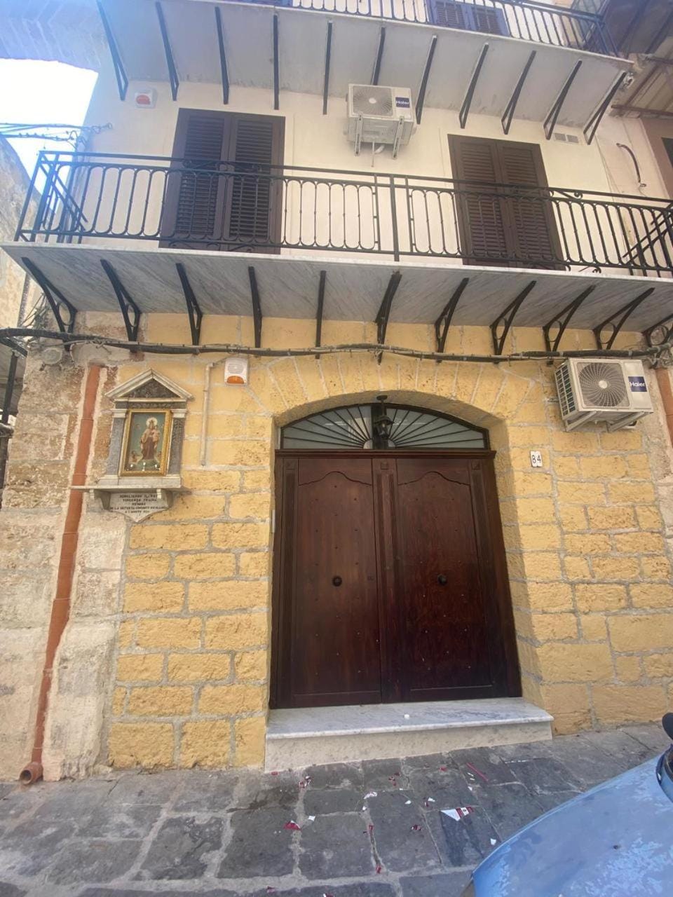Property building, Day