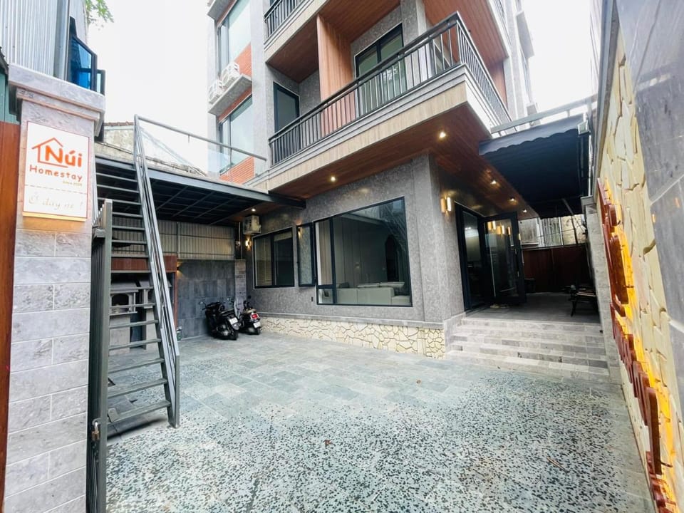 Property building, Garden