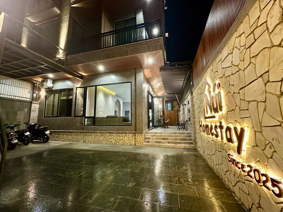 Núi Homestay Huế Apartment in Vietnam