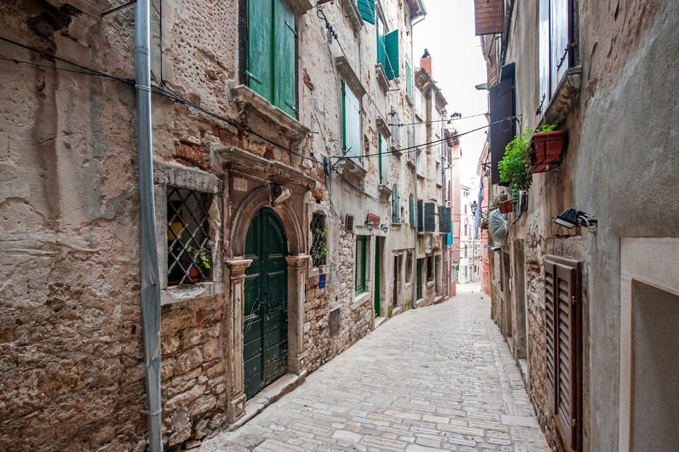 Property building, Facade/entrance, Street view