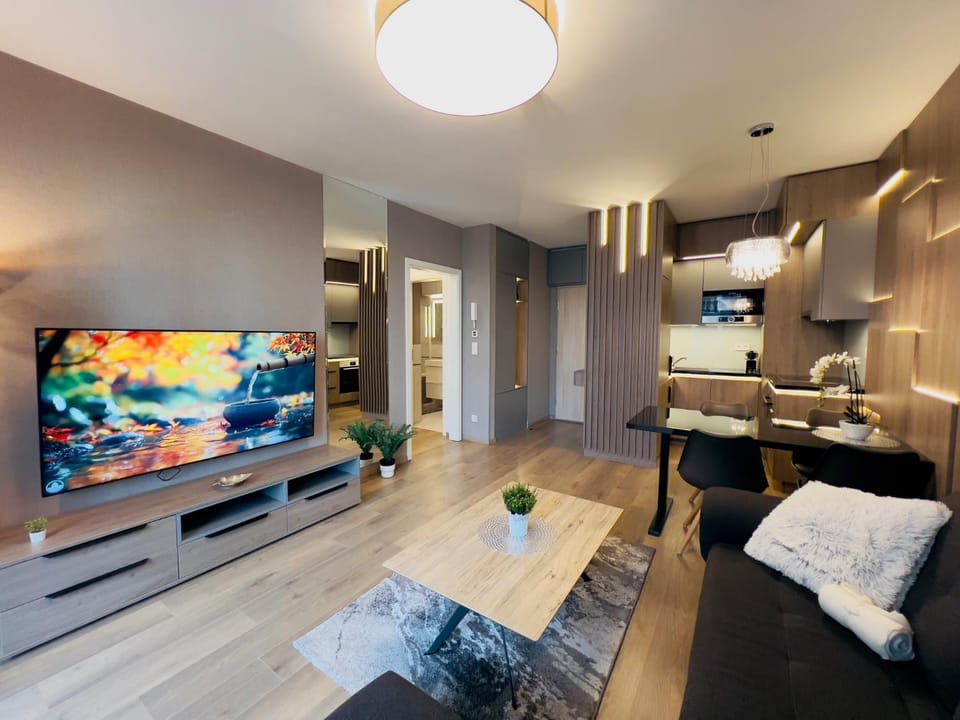 Karzo Property LU 205 Free Garage Apartment in Budapest
