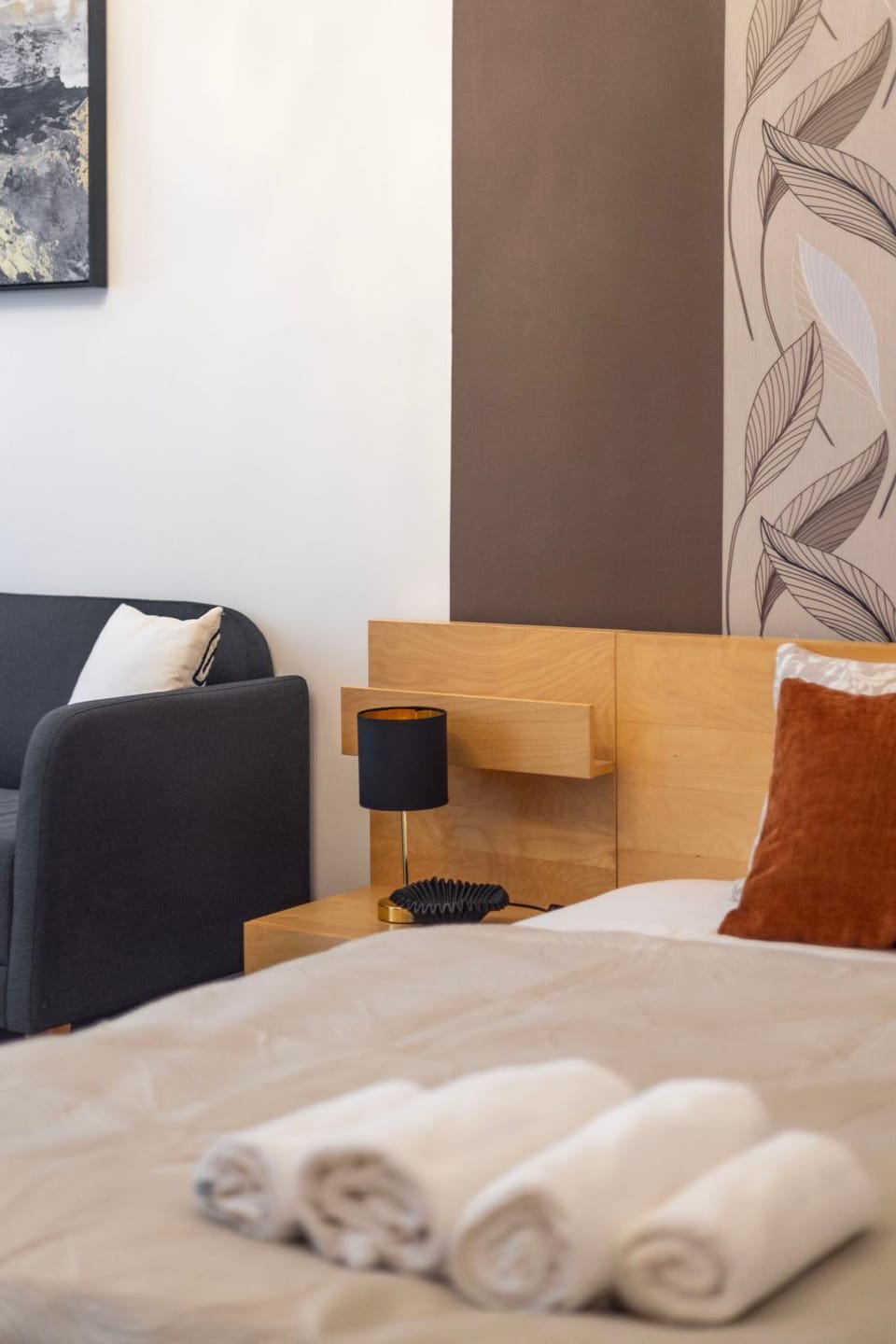 Bed, Living room, Seating area, Bedroom, towels
