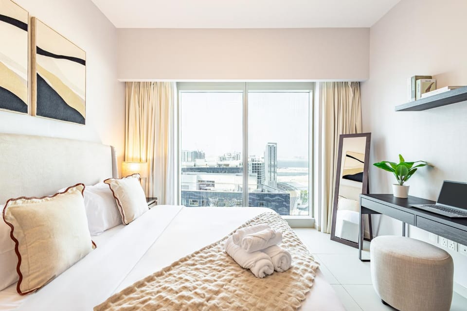 Great 1 BDR in the Iconic Gate Tower - 5 min to ADGM, Cleveland, Galleria or Beach - High Floor - Heart of Al Reem Island Apartment in Abu Dhabi