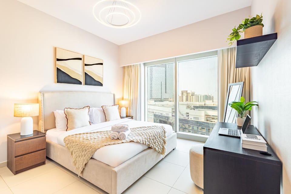 Great 1 BDR in the Iconic Gate Tower - 5 min to ADGM, Cleveland, Galleria or Beach - High Floor - Heart of Al Reem Island Apartment in Abu Dhabi