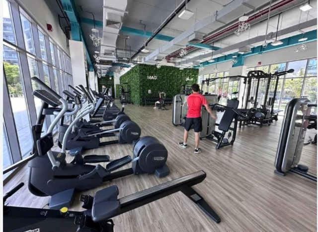 Free housekeeping visits during your stay - StayShort - Dubai South apartment for 4 in a Great Location Apartment in Dubai
