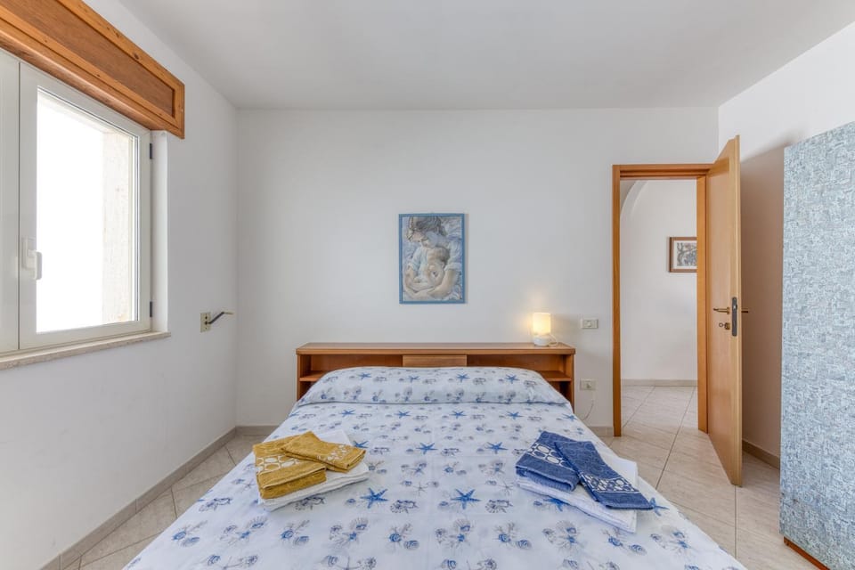 Property building, Living room, Bedroom