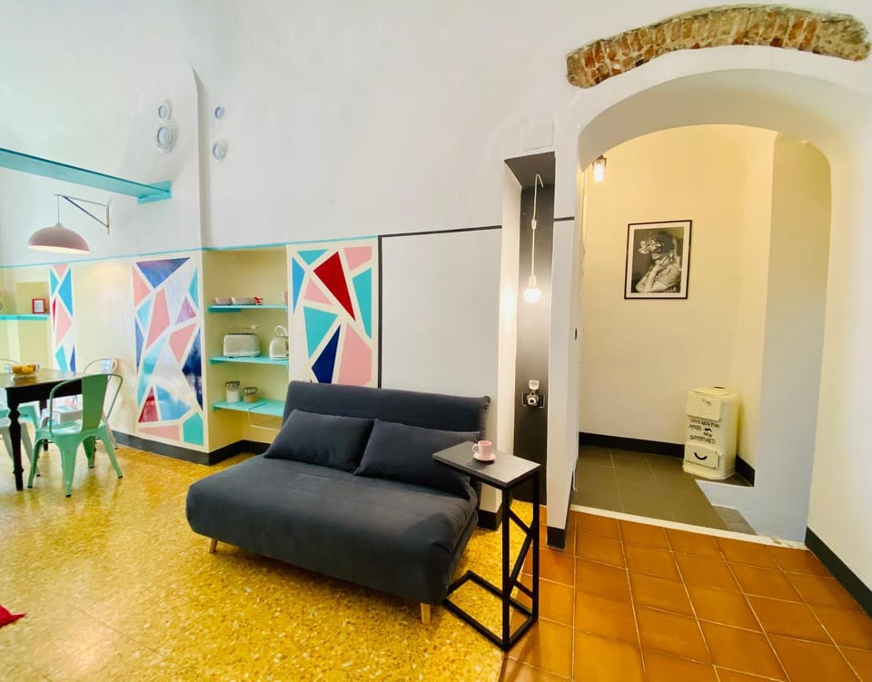DIMORA Concept- Casa D'arte e Vacanze - Free parking Apartment in Finale Ligure