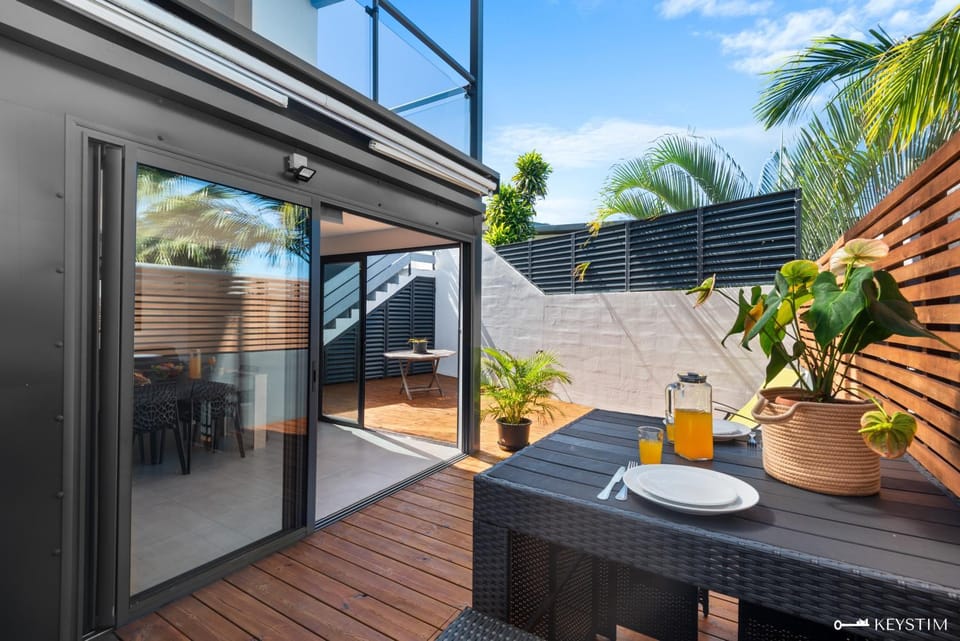 Balcony/Terrace, Dining area