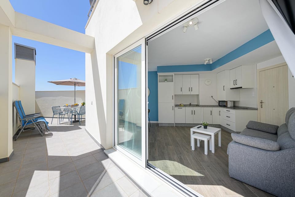 Balcony/Terrace, Kitchen or kitchenette, Living room
