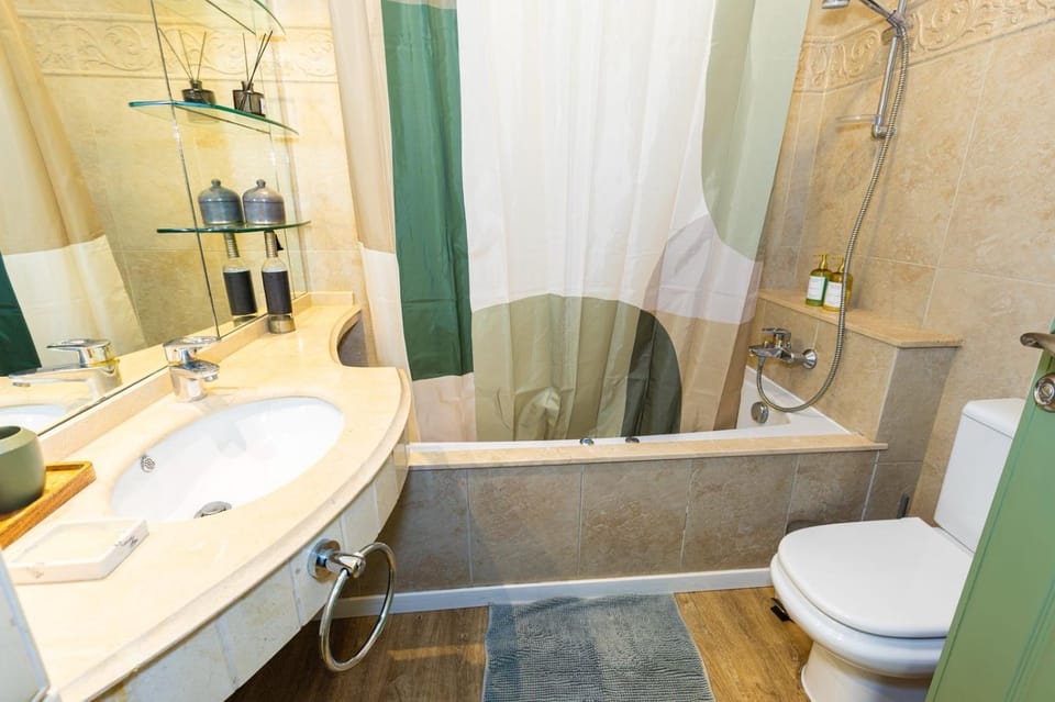 Bathroom, Bath
