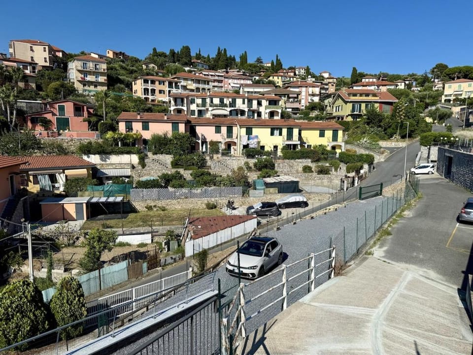 Property building, Neighbourhood, City view, Street view, Parking