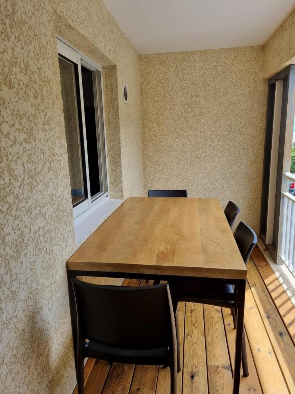 Patio, Dining area