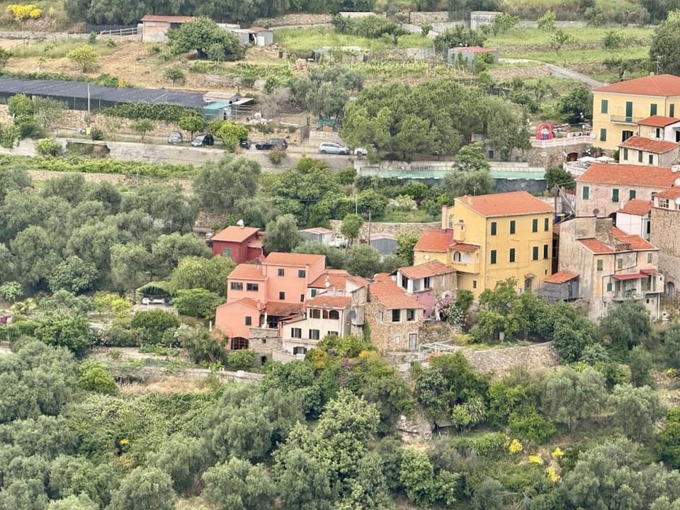 Property building, Neighbourhood, Natural landscape, City view, Street view, Location