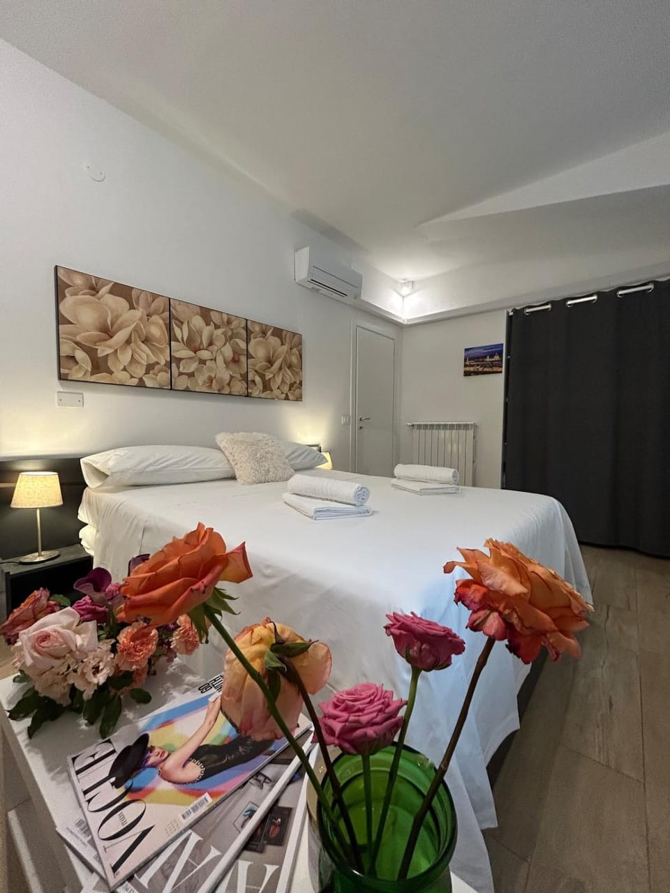 Bed, Photo of the whole room, Bedroom, wardrobe