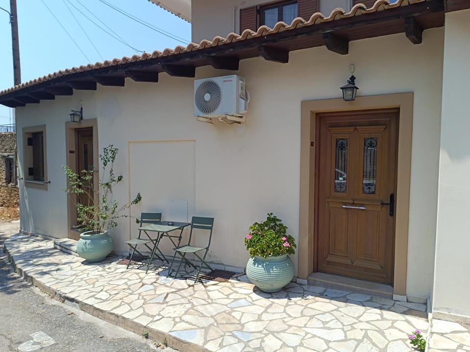 Property building, Patio, Day