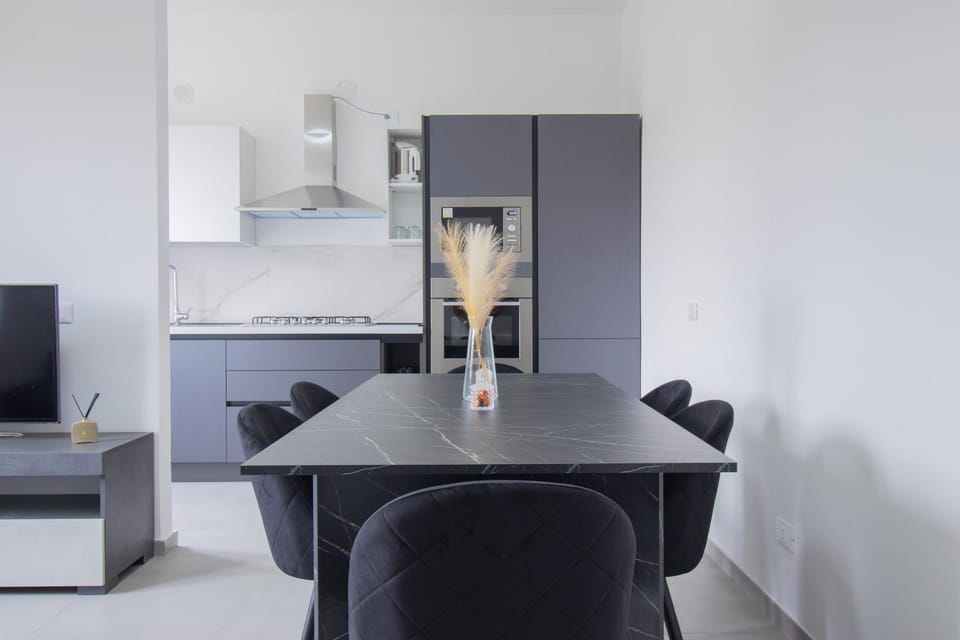 Kitchen or kitchenette, Living room, Dining area