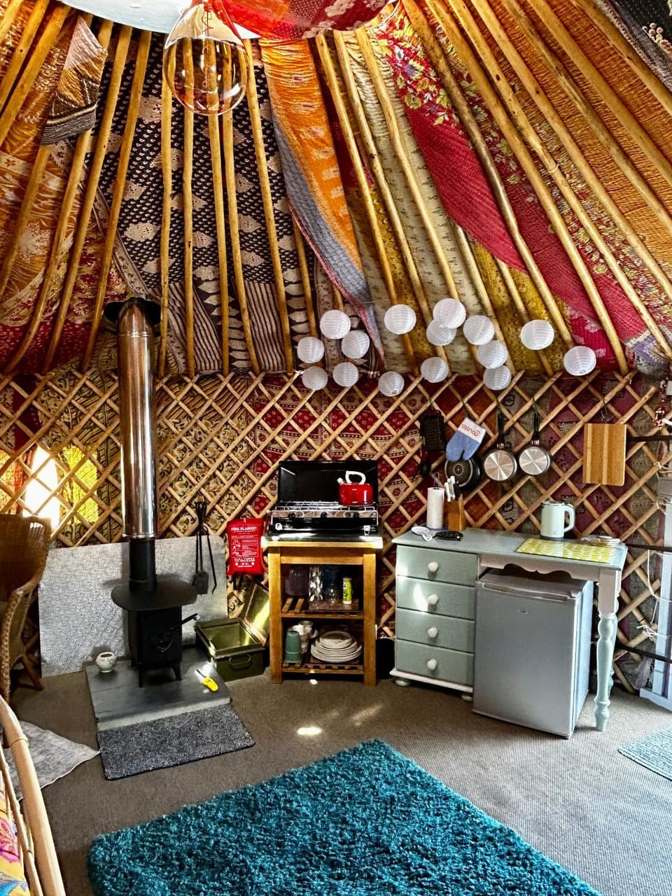 Kitchen or kitchenette, Living room, Photo of the whole room, Dining area, Bedroom