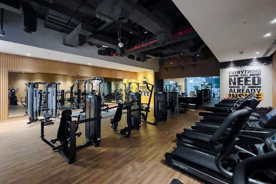 Seven Palm Studio Roof Top Pool Beach Gym for free Apartment in Dubai