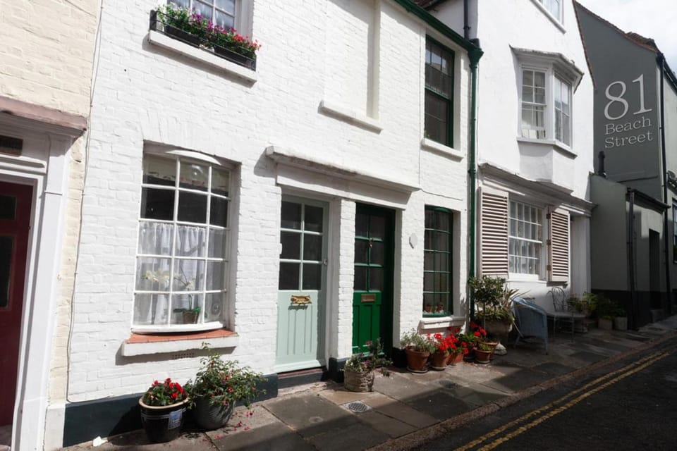 Property building, Neighbourhood, Street view