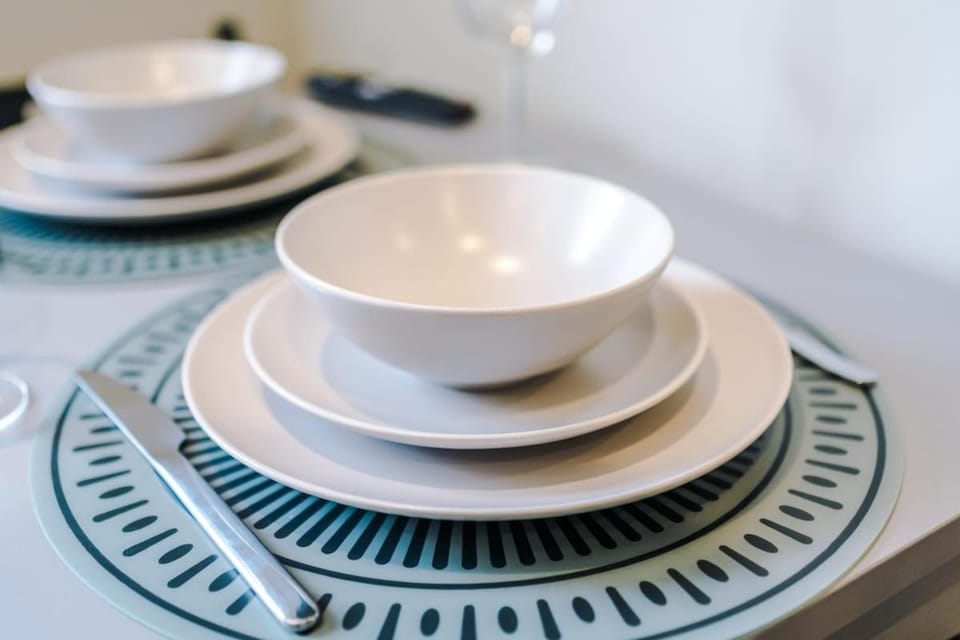 Stylish 1BR Apartment with EV Parking Apartment in Llandudno