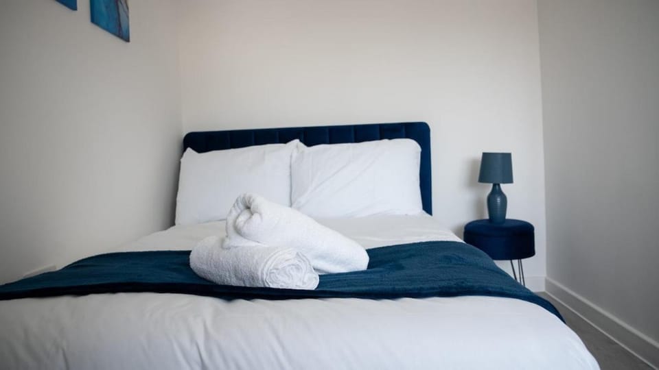 New Build cosy one bedroom - CDF Apartment in Cardiff