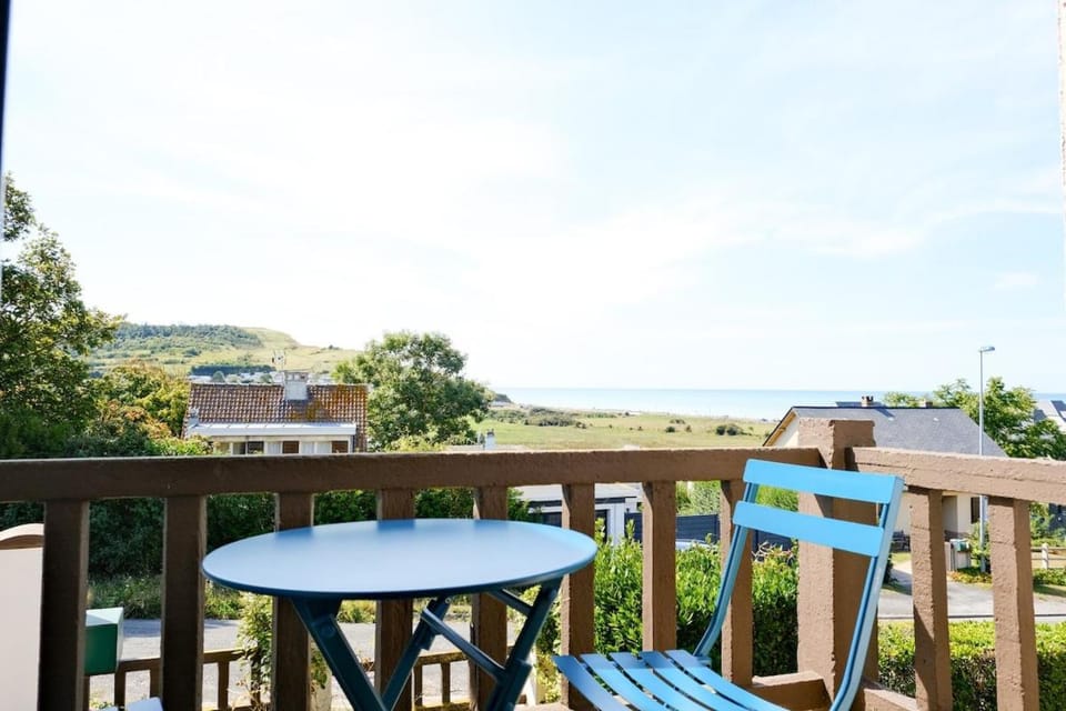 Natural landscape, View (from property/room), Balcony/Terrace, Dining area