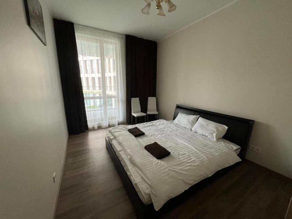 FORUM APARTMENT новобуд з приватним БОМБОСХОВИЩЕМ та приватним ПІДЗЕМНИМ ПАРКІНГОМ Apartment in Lviv
