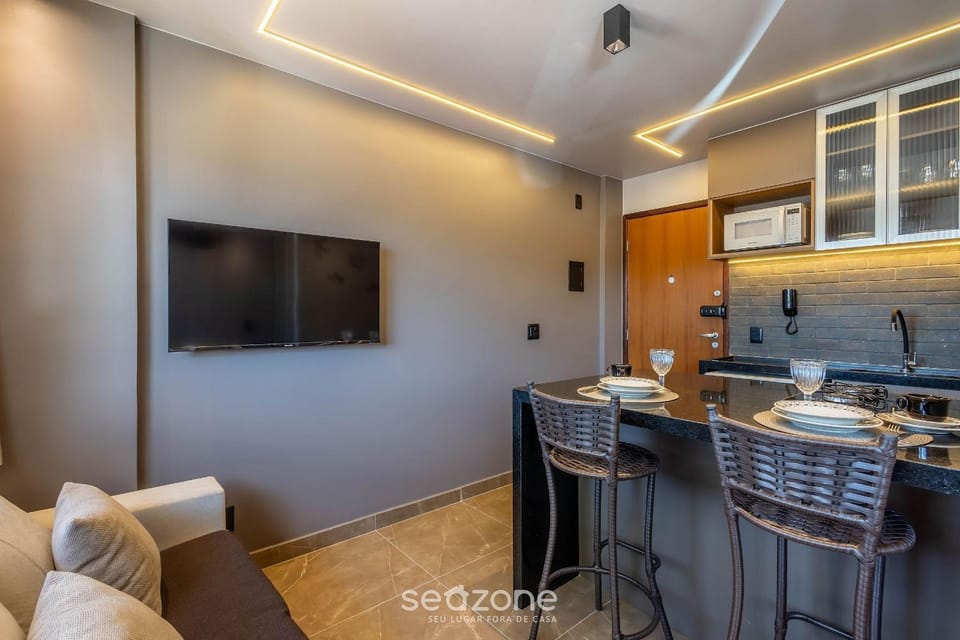 TV and multimedia, Kitchen or kitchenette, Seating area