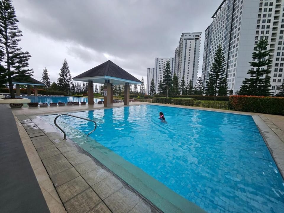 Pool view, Swimming pool, Swimming pool