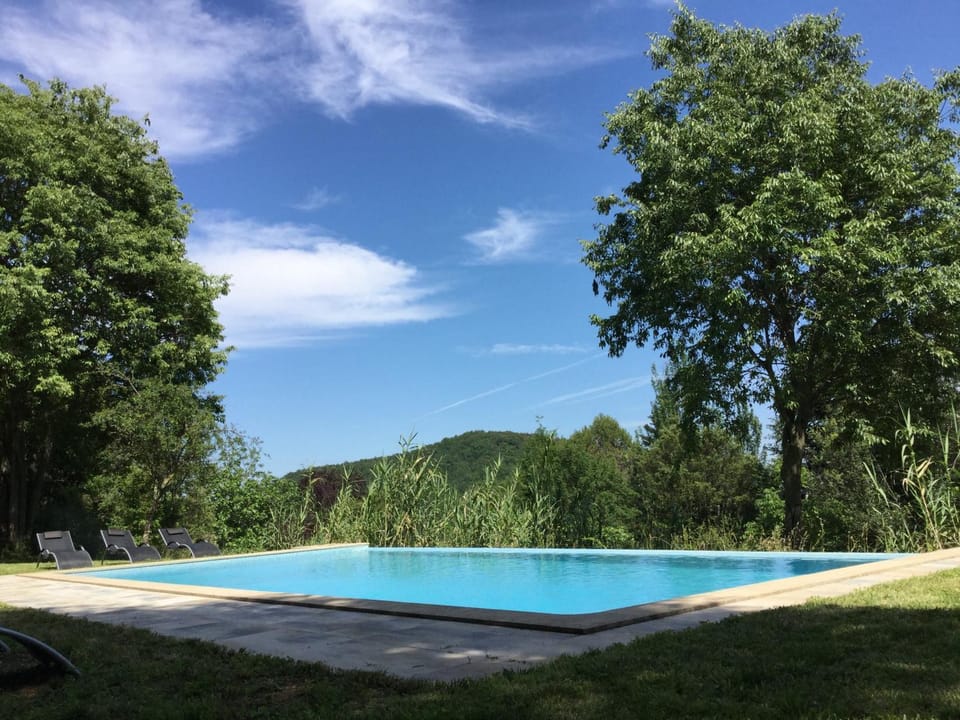 Swimming pool, Swimming pool