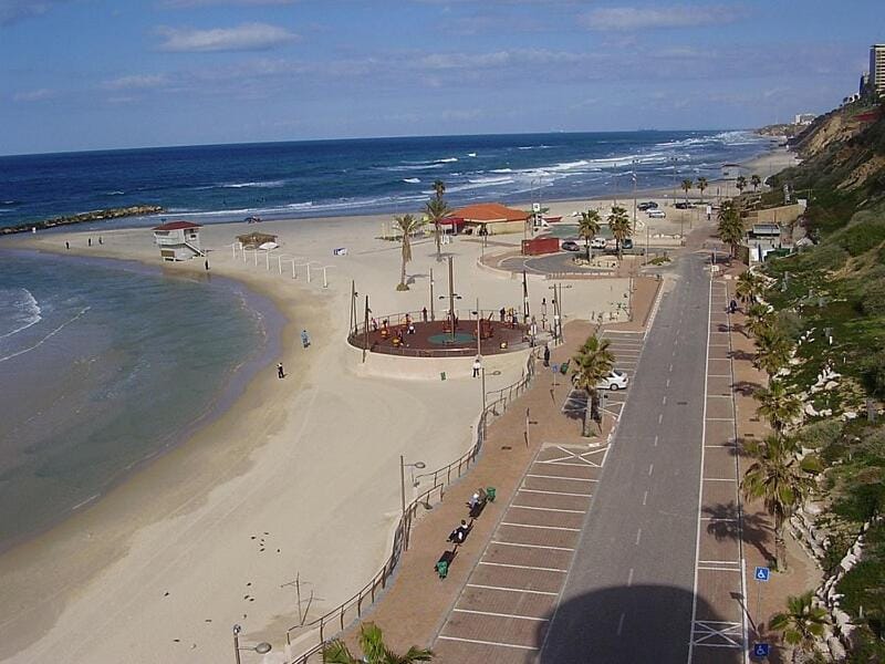 נוף לים Apartment in Netanya
