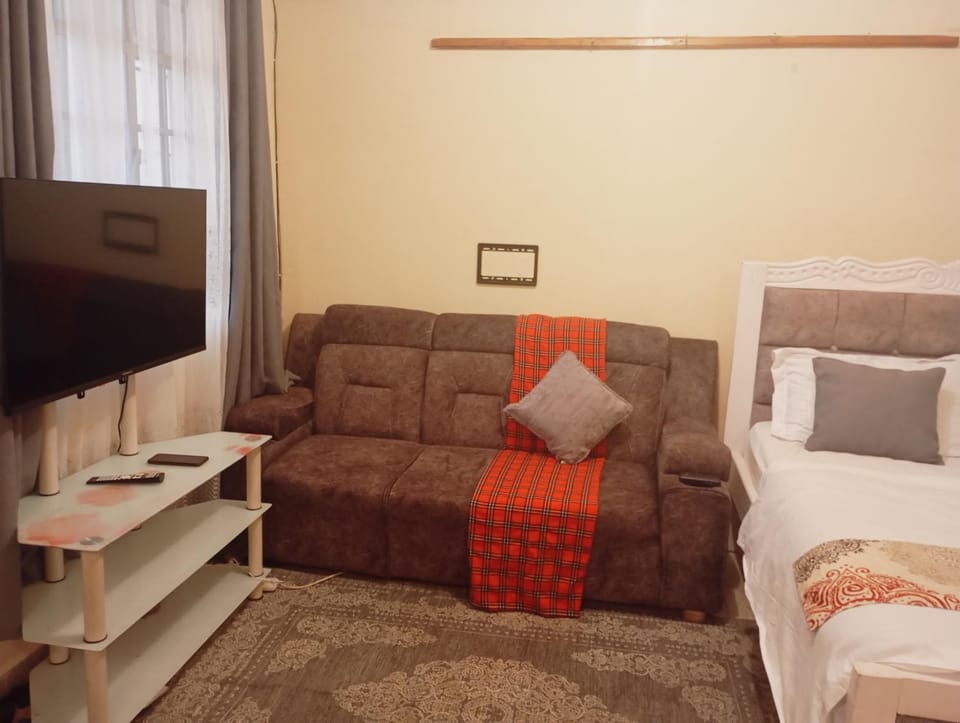 Opposite Moran Lounge Apartment in Kenya