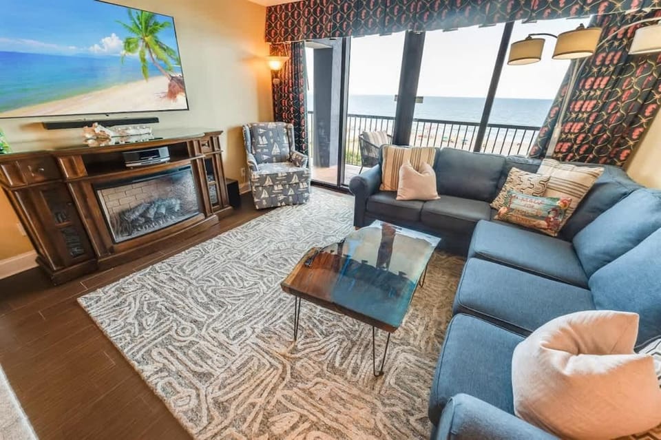 Myrtle Beach Stunning Condo w Ocean Views & Pools House in Myrtle Beach