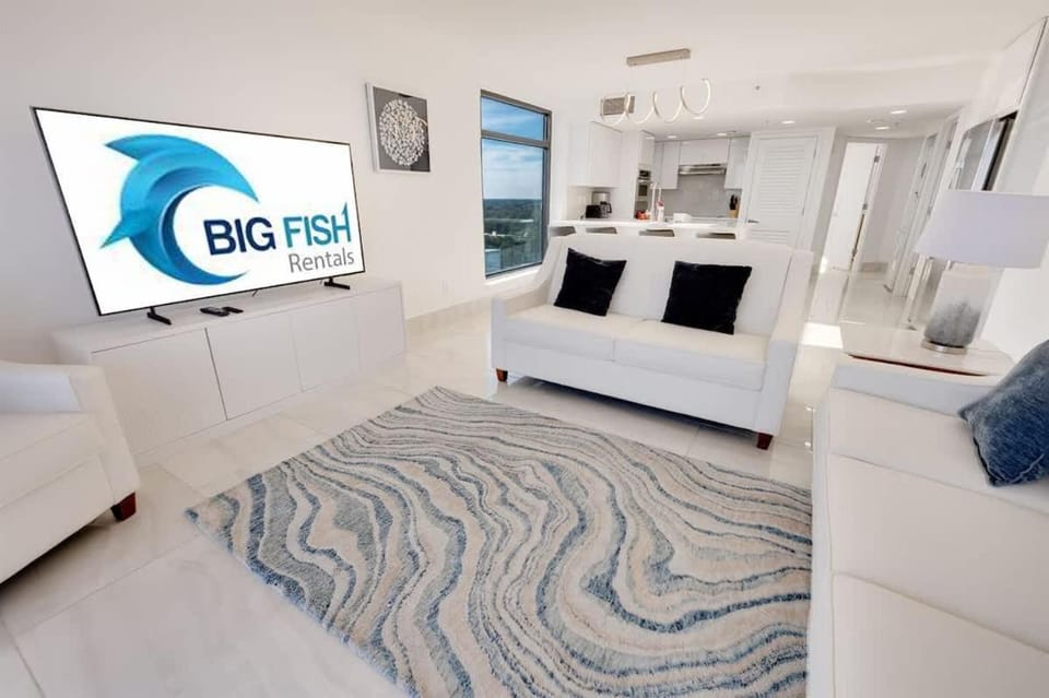 New Remodeled 3BR Beach Colony Resort, Oceanfront House in Myrtle Beach