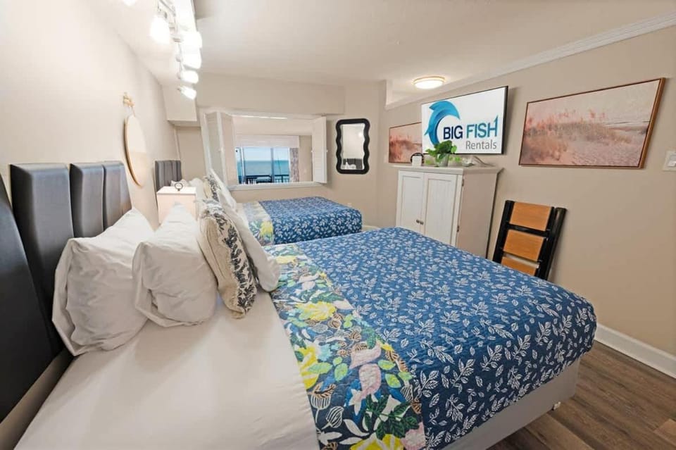 New,Low Floor,1BR Ocean Front with Updated Kitchen House in North Myrtle Beach