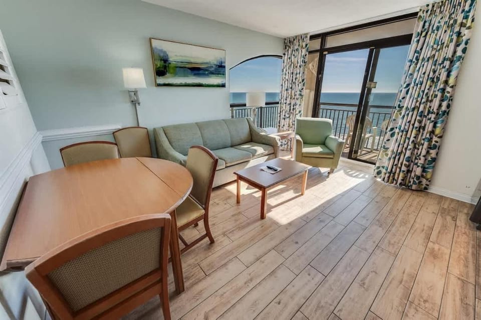 Wraparound Balcony, Corner Oceanfront, 1BR, Views House in North Myrtle Beach
