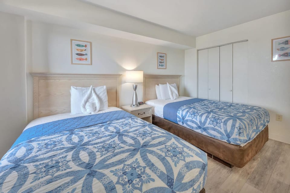 Beautiful Beach retreat with balcony and hot tub House in North Myrtle Beach