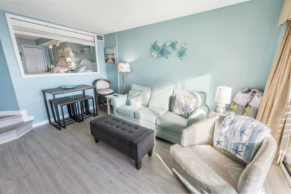 Beautiful Ocean-view condo w pools & beach access House in North Myrtle Beach